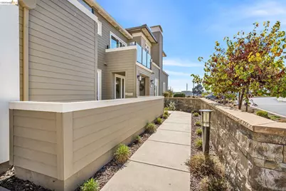 6 Waterline Pl, Richmond, CA 94801 - Photo 3