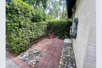 2946 St Denis Dr, San Ramon, CA 94583 - Photo 3