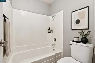 1060 Oak Grove Rd, Concord, CA 94518 - Photo 35