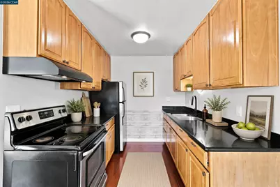 1060 Oak Grove Rd #46, Concord, CA 94518 - Photo 23