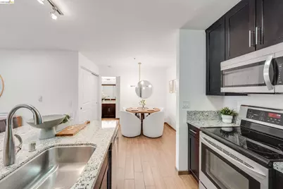 6400 Christie Ave #2112, Emeryville, CA 94608 - Photo 11