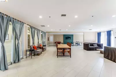 6400 Christie Ave #2112, Emeryville, CA 94608 - Photo 45