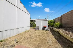 365 Stonyford Dr, Pittsburg, CA 94565 - Photo 21