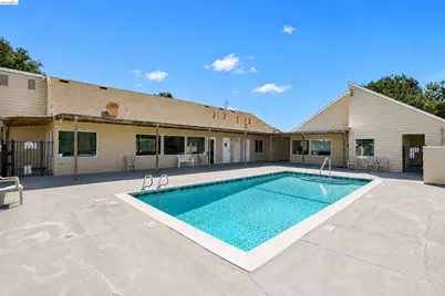 365 Stonyford Dr, Pittsburg, CA 94565 - Photo 29