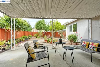 2502 Begonia St, Union City, CA 94587 - Photo 31