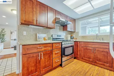 2502 Begonia St, Union City, CA 94587 - Photo 7