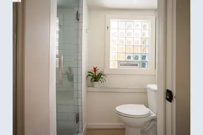 1564 Beverly Pl, Berkeley, CA 94706 - Photo 27