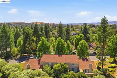 1305 Waterfall Way, Concord, CA 94521 - Photo 49