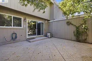 1305 Waterfall Way, Concord, CA 94521 - Photo 41