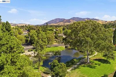 1305 Waterfall Way, Concord, CA 94521 - Photo 53