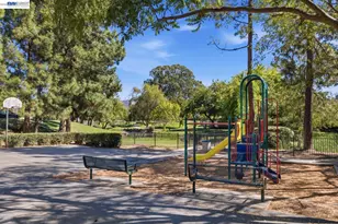 1305 Waterfall Way, Concord, CA 94521 - Photo 47