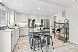 1305 Waterfall Way, Concord, CA 94521 - Photo 15