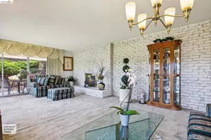 11233 Monan St, Oakland, CA 94605 - Photo 5