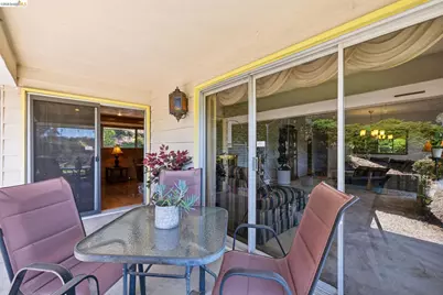 11233 Monan St, Oakland, CA 94605 - Photo 25