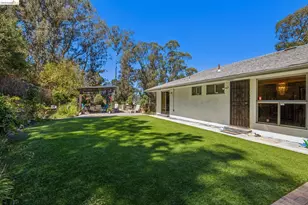11233 Monan St, Oakland, CA 94605 - Photo 63