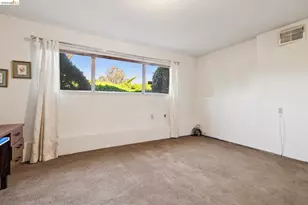11233 Monan St, Oakland, CA 94605 - Photo 49