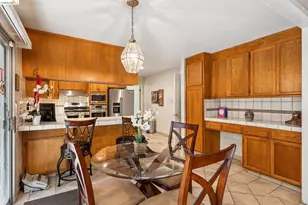 11233 Monan St, Oakland, CA 94605 - Photo 13