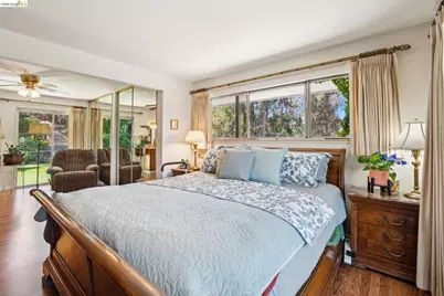 11233 Monan St, Oakland, CA 94605 - Photo 31