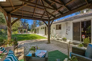 11233 Monan St, Oakland, CA 94605 - Photo 61