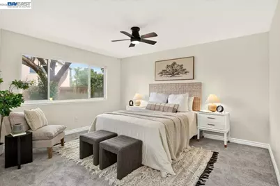 9081 Meadowdale Way, Elk Grove, CA 95624 - Photo 35