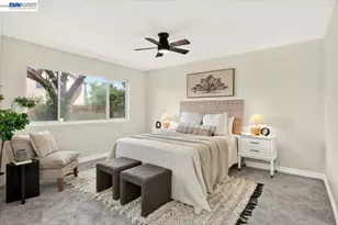 9081 Meadowdale Way, Elk Grove, CA 95624 - Photo 35