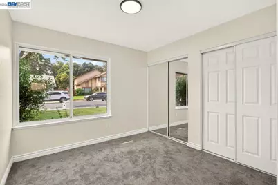 9081 Meadowdale Way, Elk Grove, CA 95624 - Photo 31
