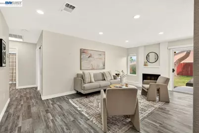 9081 Meadowdale Way, Elk Grove, CA 95624 - Photo 11