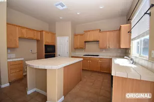 4445 Spyglass Dr, Stockton, CA 95219 - Photo 9