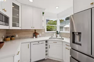 3530 Victor Ave, Oakland, CA 94619 - Photo 17