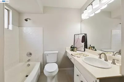 553 Bell Ave, Livermore, CA 94550 - Photo 35