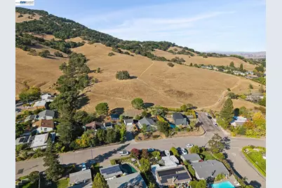 447 Estado Way, Novato, CA 94945 - Photo 69