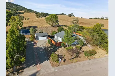 447 Estado Way, Novato, CA 94945 - Photo 71