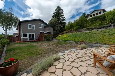 8172 Peppertree Ct, Dublin, CA 94568 - Photo 35