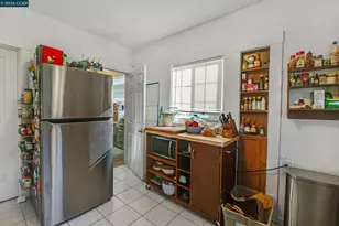 985 39th St, Oakland, CA 94608 - Photo 9