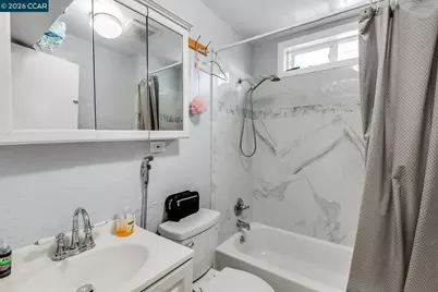 985 39 Street, Oakland, CA 94608 - Photo 19