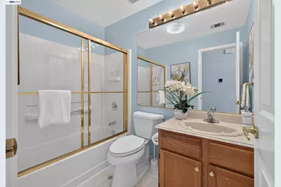 2556 Monte Lindo Ct, San Jose, CA 95121 - Photo 17