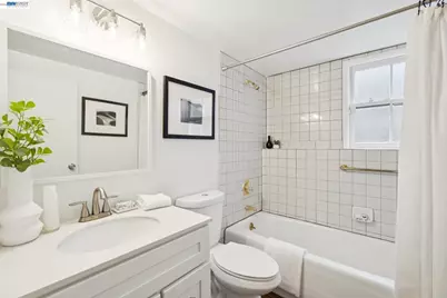 637 Boulevard Way, Oakland, CA 94610 - Photo 31