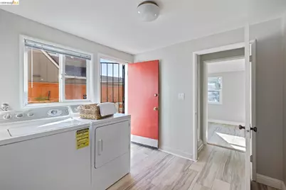 2925 El Monte Ave, Oakland, CA 94605 - Photo 43