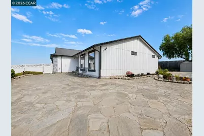 1904 Calaveras Dr, Bay Point, CA 94565 - Photo 5