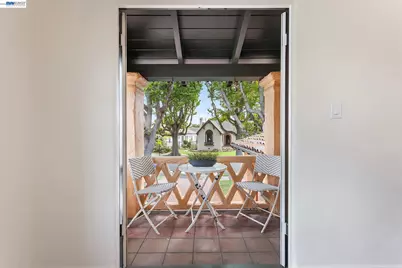 1529 Gibbons Dr, Alameda, CA 94501 - Photo 47