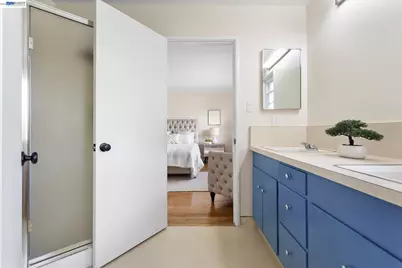 1529 Gibbons Dr, Alameda, CA 94501 - Photo 59