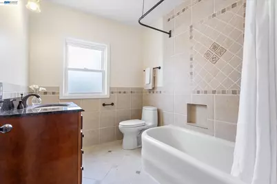 1529 Gibbons Dr, Alameda, CA 94501 - Photo 49