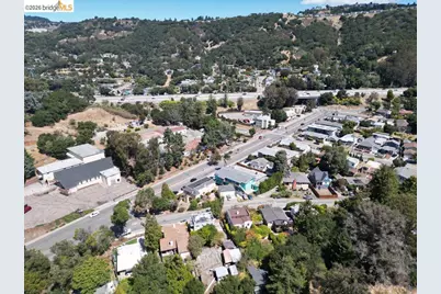6138 Oakdale, Oakland, CA 94605 - Photo 11