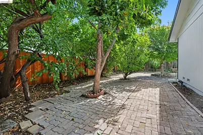 545 E Arques Ave, Sunnyvale, CA 94085 - Photo 31