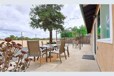 520 Pamela Dr, Bay Point, CA 94565 - Photo 29