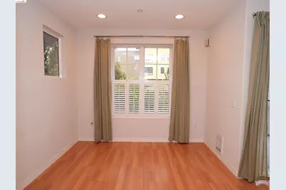 1121 40th Street #4202, Emeryville, CA 94608 - Photo 5