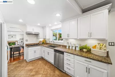11738 Silvergate Dr, Dublin, CA 94568 - Photo 15