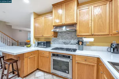 2036 Serra Ln, Hercules, CA 94547 - Photo 11