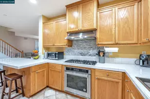2036 Serra Ln, Hercules, CA 94547 - Photo 11