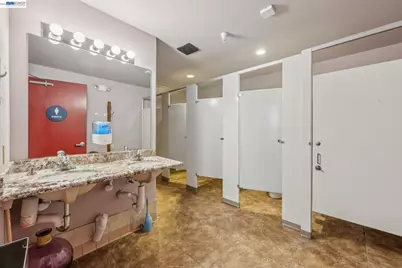 636 Ward St, Martinez, CA 94553 - Photo 17